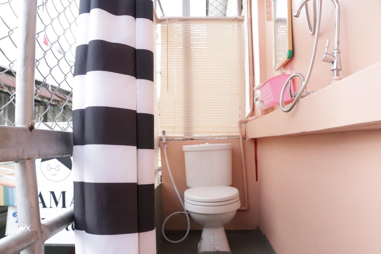 Ama Hostel Bangkok Exterior photo